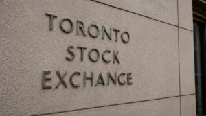 Bolsa de Toronto fecha em máximo histórico com otimismo sobre possível acordo entre EUA e Irão