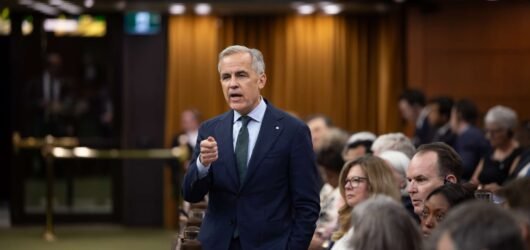 Carney responde a críticas sobre recessão técnica no Canadá